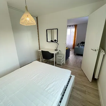 Appartement de 4 chambres avec balcon et wifi a Le Blanc Mesnil *