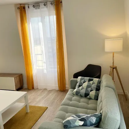 Appartement de 4 chambres avec balcon et wifi a Le Blanc Mesnil * Le Blanc-Mesnil